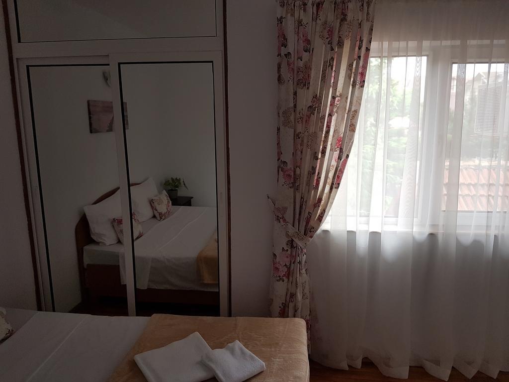 Pensiunea Casa Johnelly Costinești Exterior foto